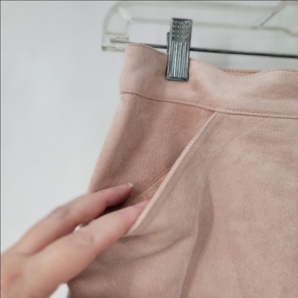 BCBGMaxAzria Beckett Bare Pink Women's Size 2 Faux Suede Mini Skirt Minimalist - Picture 4 of 16